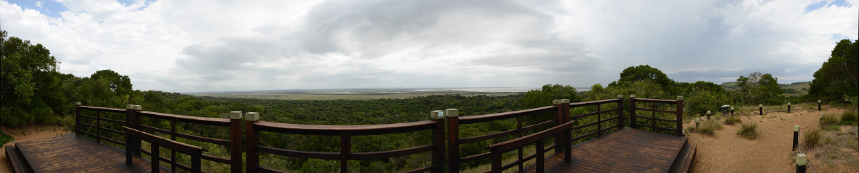 Bild: An einem Aussichtspunkt im iSimangaliso-Nationalpark Bild: An einem Aussichtspunkt im iSimangaliso-Nationalpark